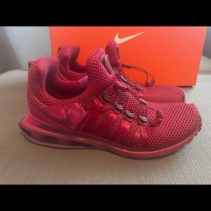 Nike Women’s Athletic Shoe Size 7.5